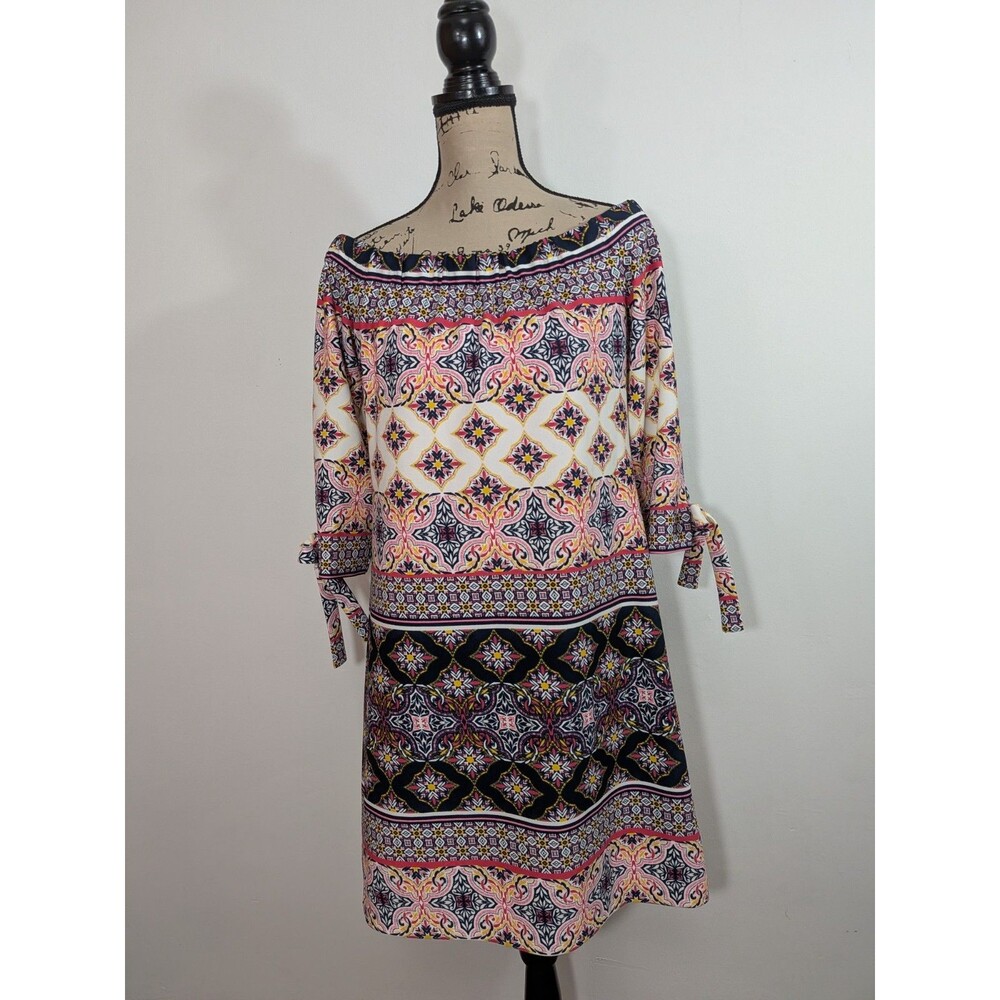 NWT Vince Camuto Off Shoulder Tie Sleeve Geometric Medallion Shift Dress 10